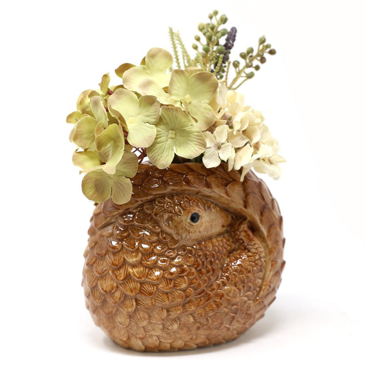 【Quail Ceramics】Pangolin Flower Vase